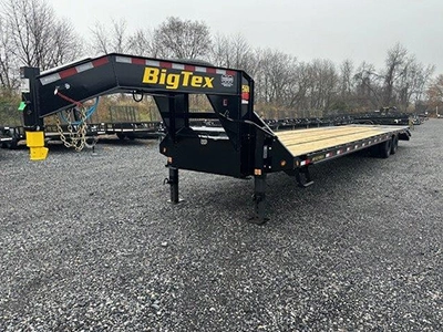 40' Flatbed Gooseneck Trailer